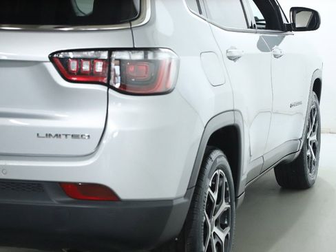 Used 2025 Jeep Compass Limited AWD/4WD image 44
