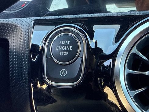 Used 2023 Mercedes-Benz CLA 250 image 35
