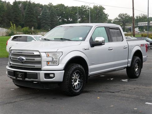 Used 2016 Ford F150 Platinum w/ Equipment Group 701A Luxury image 2