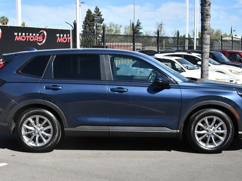 Used 2024 Honda CR-V EX-L image 9