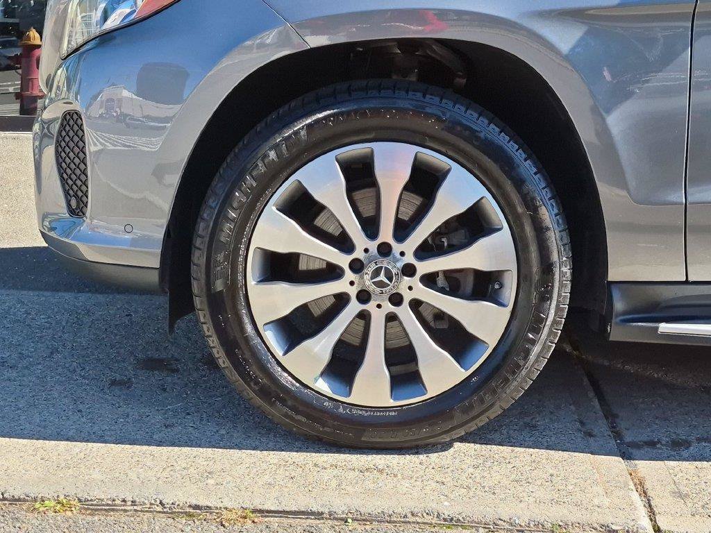 Used 2018 Mercedes-Benz GLS 450 4MATIC image 35