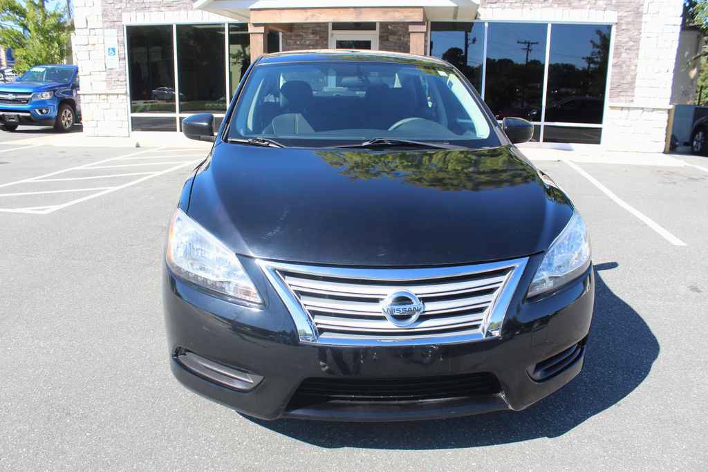 Used 2013 Nissan Sentra S FWD image 2