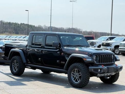 Used 2024 Jeep Gladiator Mojave w/ Convenience Group image 43