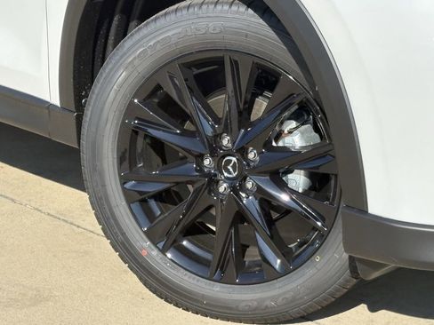 New 2025 MAZDA CX-5 Carbon Edition image 9
