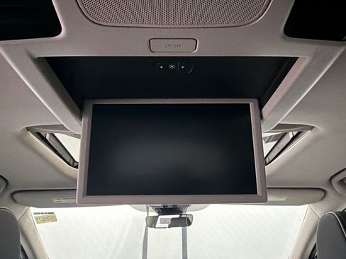 New 2026 Honda Odyssey Touring image 24