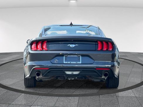 Certified 2022 Ford Mustang Coupe RWD image 7
