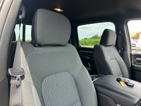 Used 2023 RAM 1500 Big Horn AWD/4WD image 30
