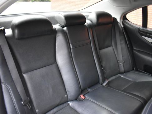 Used 2015 Lexus LS 460 AWD w/ Comfort Package image 16