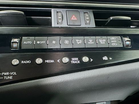 Used 2023 Lexus ES 350 F Sport w/ Accessory Package (Z2) FWD image 23