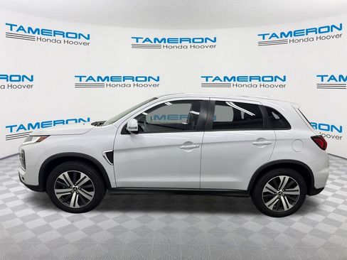Used 2024 Mitsubishi Outlander Sport SE AWD/4WD image 2