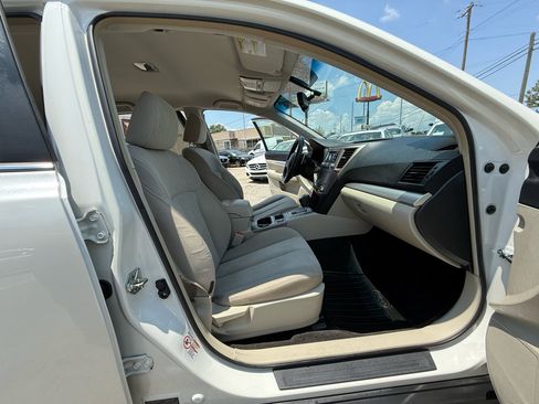 Used 2013 Subaru Outback 2.5i Premium w/ Popular Pkg 1A image 39