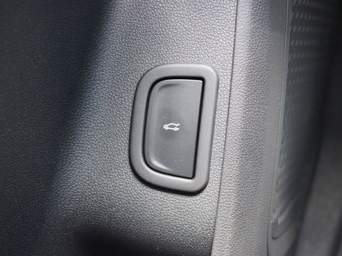New 2026 Chevrolet Traverse LT w/ Driver Confidence Package FWD image 25