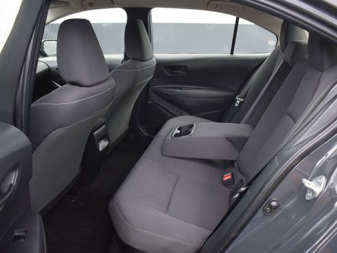 Used 2025 Toyota Corolla LE w/ LE Premium Package FWD image 12