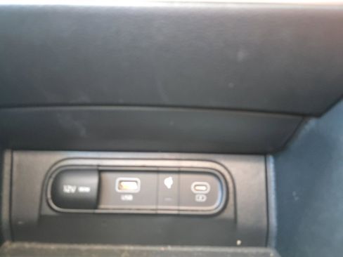 Certified 2024 Kia Sportage SX image 18