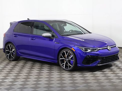 Used 2023 Volkswagen Golf R AWD/4WD image 2