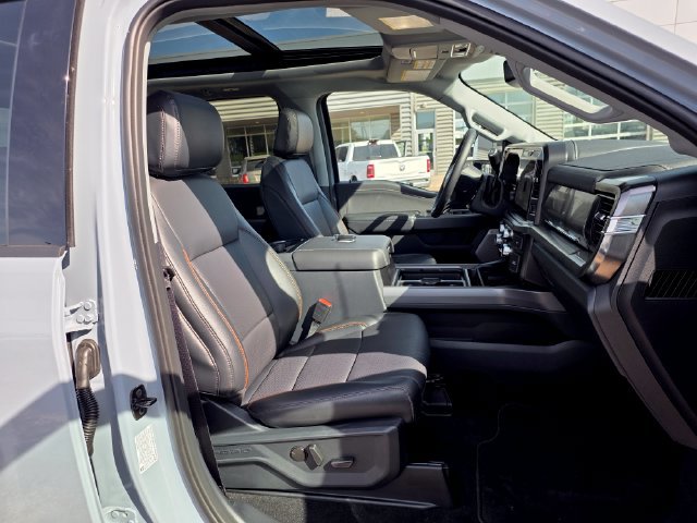 Used 2026 Ford F350 Lariat w/ Black Appearance Package AWD/4WD image 14
