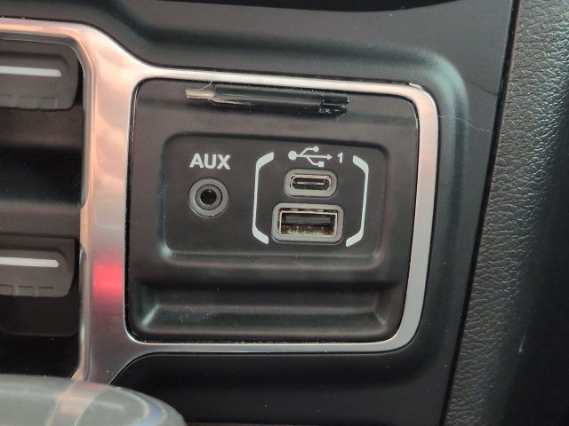 Used 2020 Jeep Gladiator Sport w/ Quick Order Package 24S AWD/4WD image 21