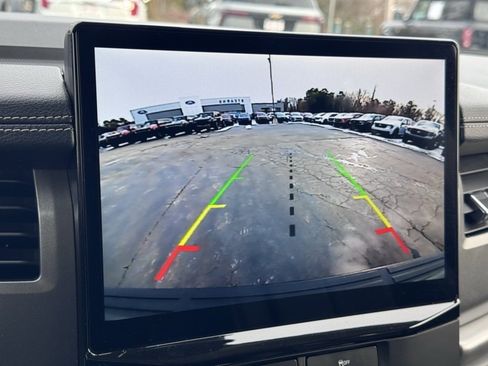 Used 2024 Ford Expedition Max XLT image 11