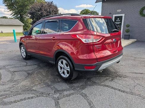 Used 2016 Ford Escape SE w/ Equipment Group 201A AWD/4WD image 4