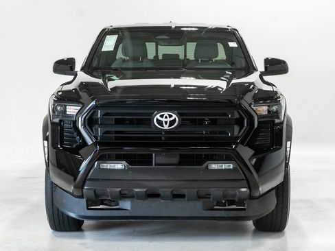 Used 2024 Toyota Tacoma SR5 AWD/4WD image 5