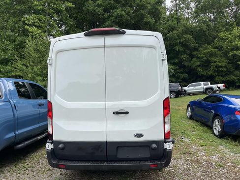 Used 2018 Ford Transit 250 148 Medium Roof RWD image 4