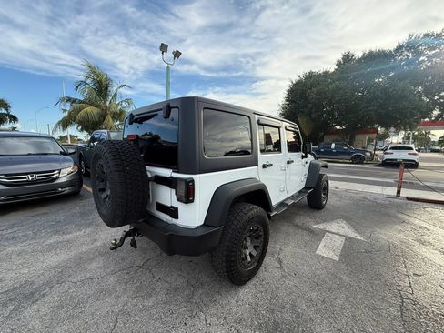 Used 2017 Jeep Wrangler Unlimited Sport w/ Quick Order Package 24S AWD/4WD image 5