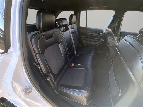 Certified 2023 Jeep Grand Cherokee Altitude image 24