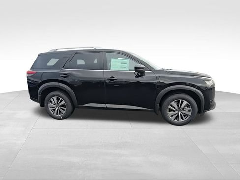 New 2025 Nissan Pathfinder SL image 10