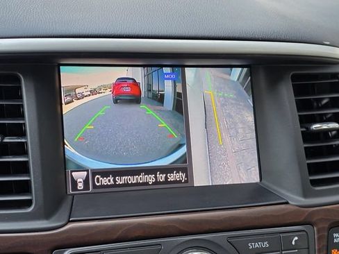 Used 2018 Nissan Pathfinder Platinum w/ Cargo Package FWD image 21