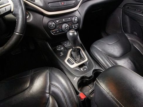 Used 2016 Jeep Cherokee Limited AWD/4WD image 15