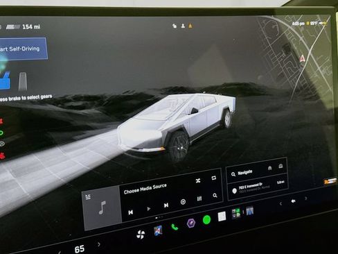 Used 2024 Tesla Cybertruck Cyberbeast AWD/4WD image 14