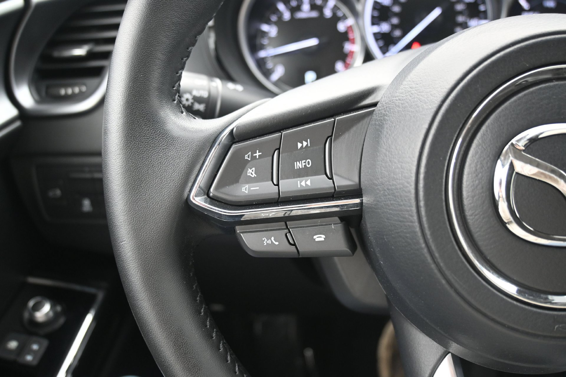 Used 2022 MAZDA CX-9 Touring AWD/4WD image 22