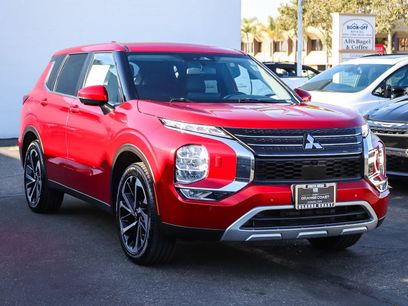 Used 2024 Mitsubishi Outlander SE