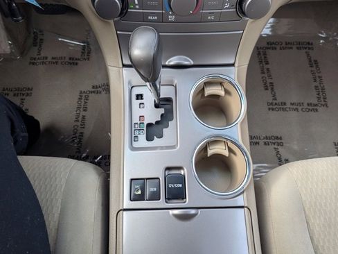 Used 2010 Toyota Highlander 4WD image 14