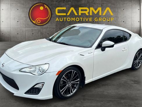 Used 2013 Scion FR-S 10 Series image 1