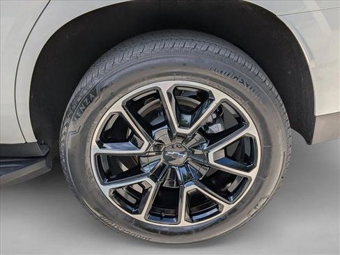 Used 2022 Chevrolet Tahoe RST w/ Luxury Package image 25