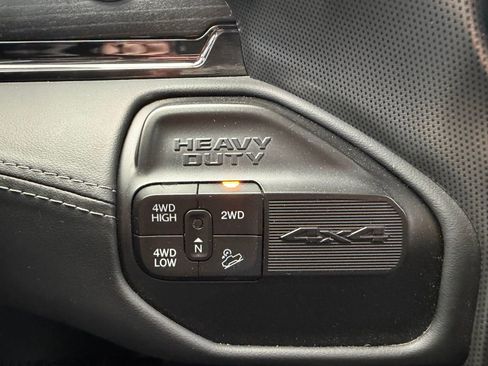 Used 2022 RAM 2500 Limited AWD/4WD image 17