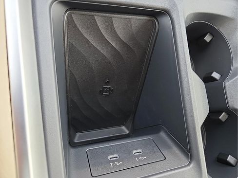 New 2025 Nissan Armada Platinum Reserve image 21