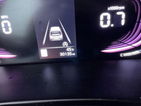 Used 2025 Kia Soul LX w/ LX Technology Package image 38