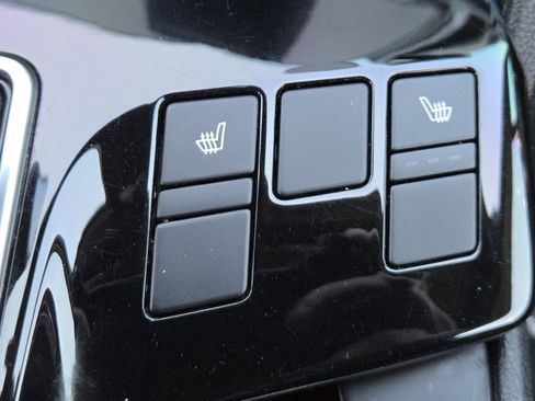 Used 2025 Kia Sportage X-Line w/ Premium Package image 32