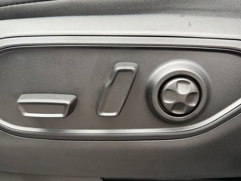 New 2025 Jeep Grand Cherokee Limited w/ Luxury Tech Group II AWD/4WD image 15