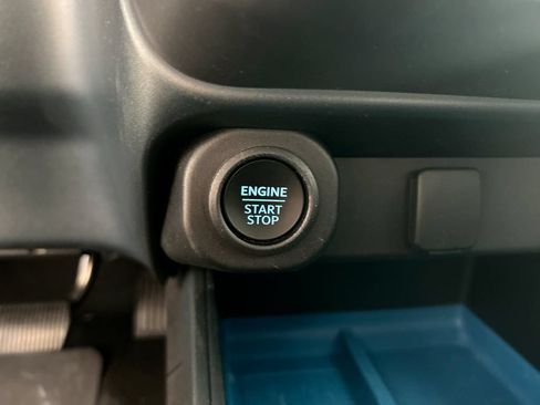 Used 2025 Ford Maverick XLT w/ Equipment Group 302A AWD/4WD image 24