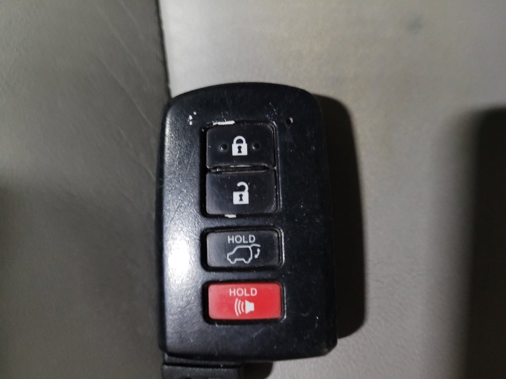 Used 2019 Toyota Highlander XLE w/ Protection Package #3 AWD/4WD image 32