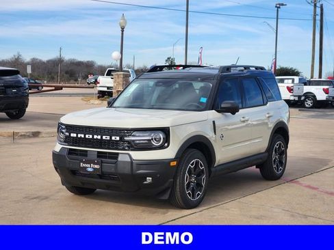 New 2025 Ford Bronco Sport Outer Banks w/ Outer Banks Tech Package+ image 3