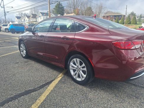 Used 2016 Chrysler 200 Limited Platinum w/ Comfort & Convenience Group FWD image 5