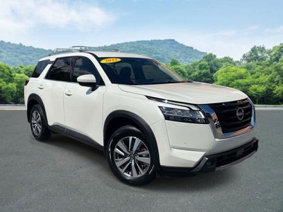 Used 2022 Nissan Pathfinder SL
