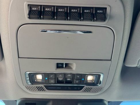 Used 2023 Ford F250 Lariat w/ Lariat Ultimate Package image 19