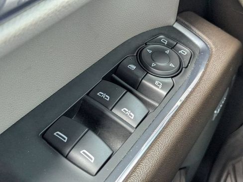 Used 2024 Chevrolet Silverado 1500 LTZ w/ LTZ Premium Package AWD/4WD image 32