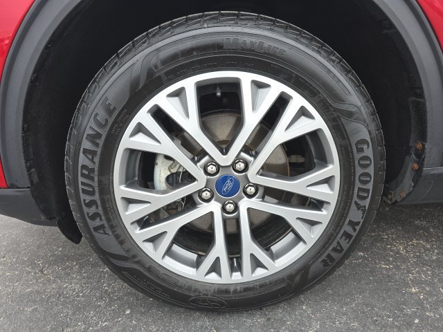 Used 2022 Ford Escape SEL w/ Technology Package AWD/4WD image 9