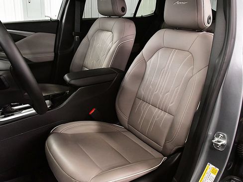 Used 2025 Buick Envista Preferred FWD image 28